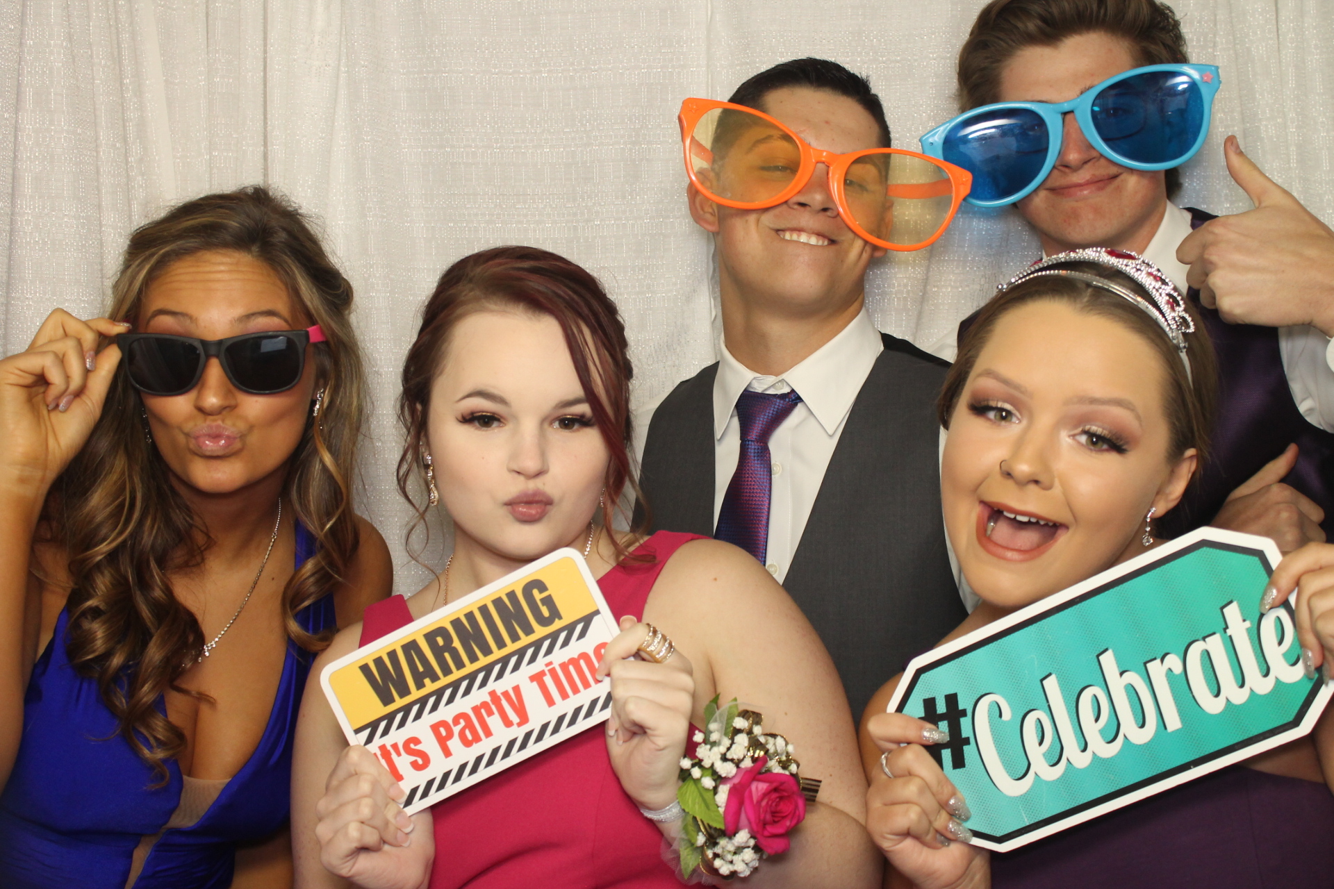 Preble Shawnee HS Prom | View more photos from the event at gallery.photoboothcincy.com/u/PhotoBoothCincy/Preble-Shawnee-HS-Prom